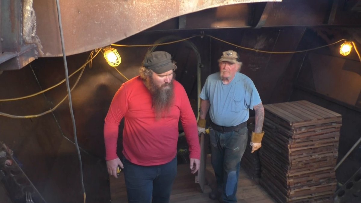 People of Seeker — 170510 Sailmaking, Sampson Post, Welding Blind, and Bulwark Braces