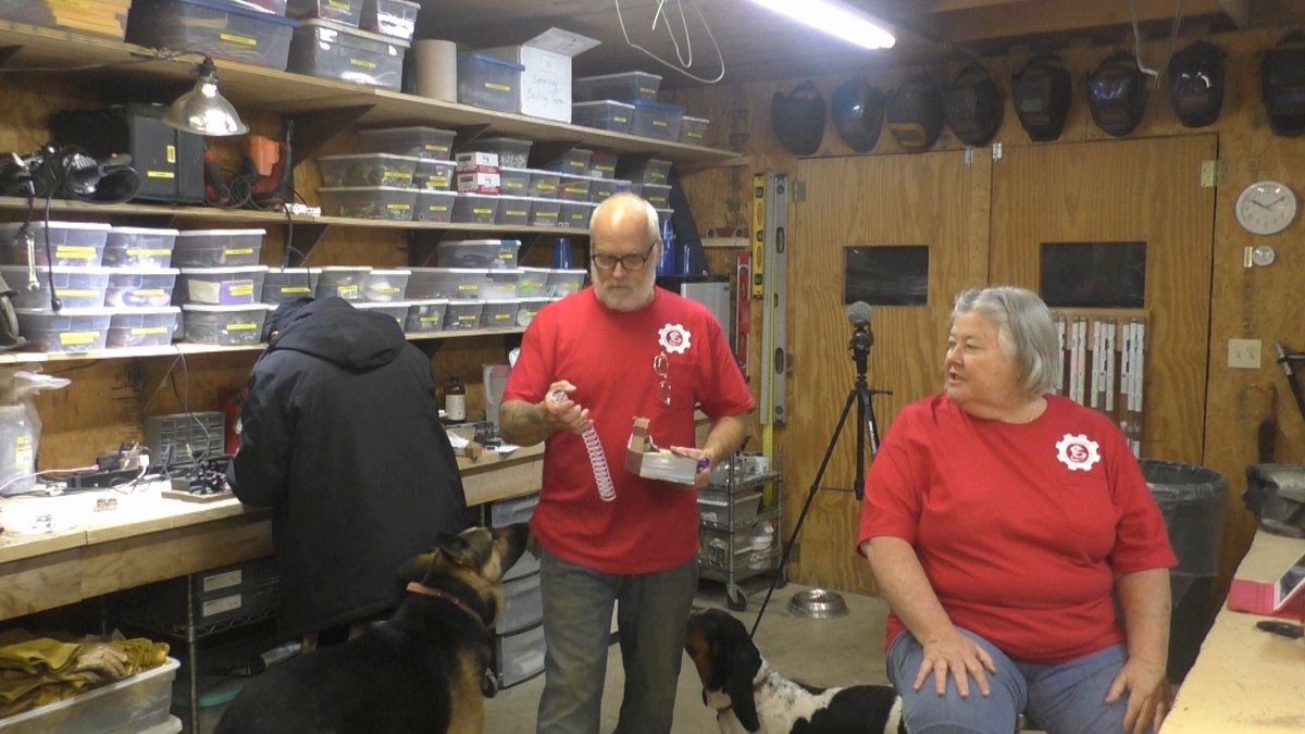 People of Seeker — 170430 Seeker LIVE - Apr 29, 2017 - Sewing Sails, New T-Shirts, Hause Hole, Tesla