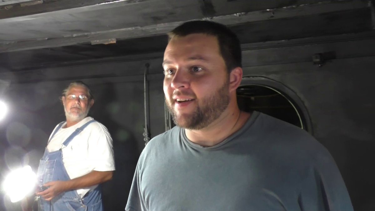 People of Seeker — 170925 Painting the Engine Room - 3 Days in 3 Minutes