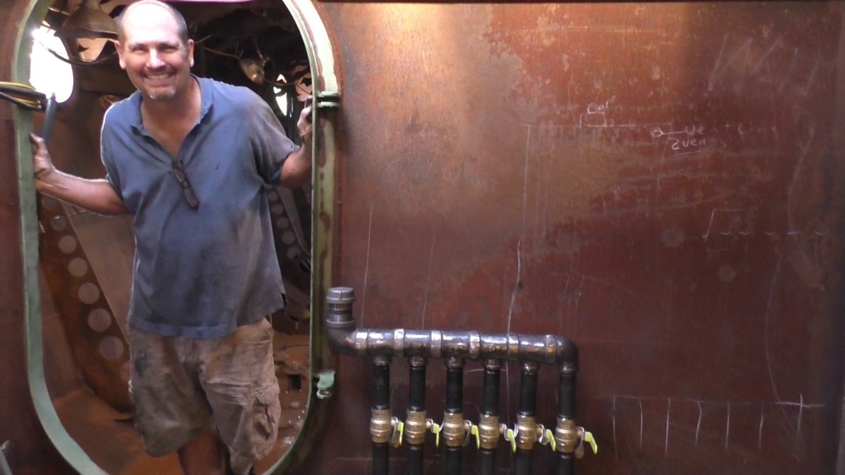 People of Seeker — 170919 Fuel System Plumbing and Engine Room Layout