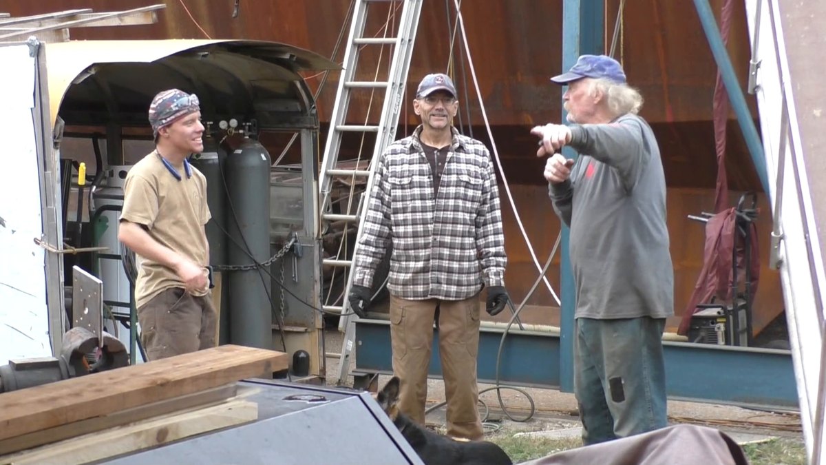 People of Seeker — 171107 DIY Boat Building - Welding Stainless Steel Pipe, Painting, and Engine Room Stuff