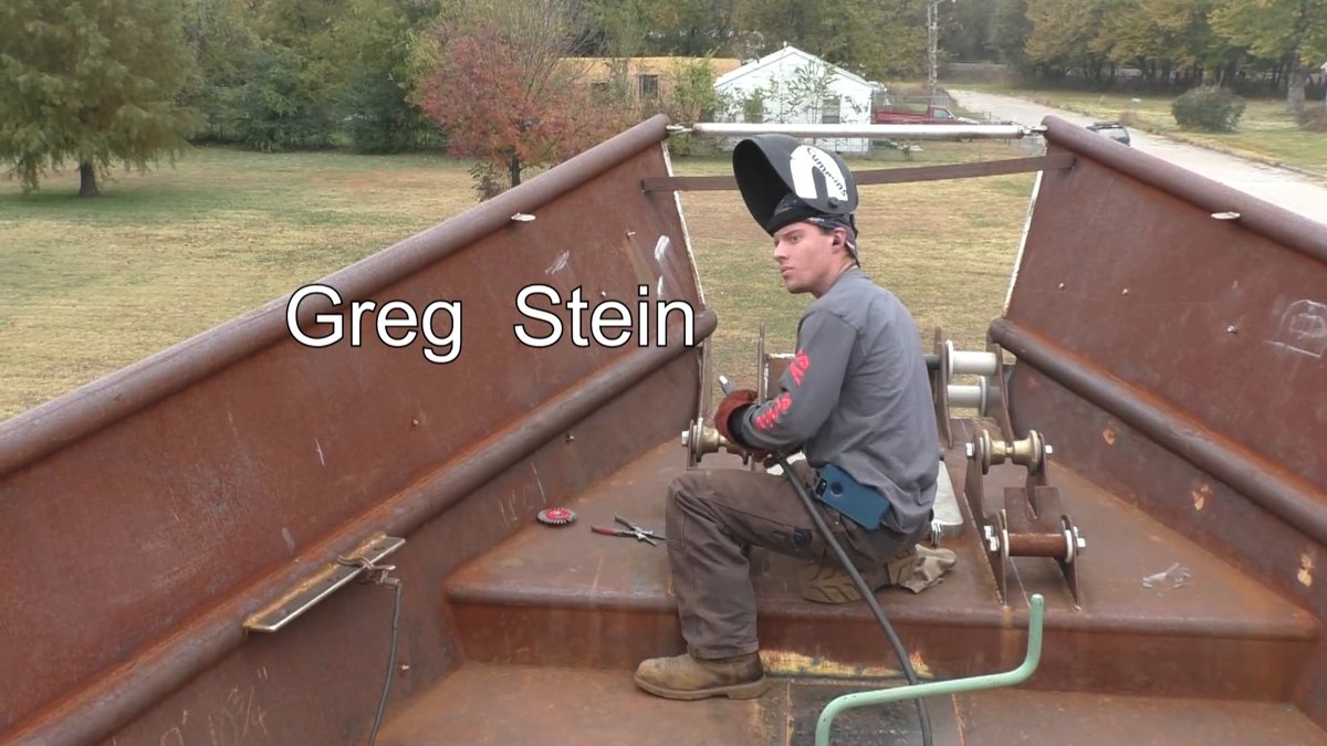 People of Seeker — 171107 DIY Boat Building - Welding Stainless Steel Pipe, Painting, and Engine Room Stuff