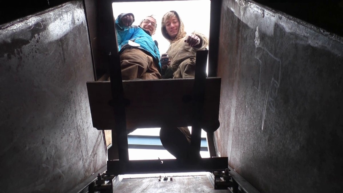 People of Seeker — 170110 Companionway Lift and more