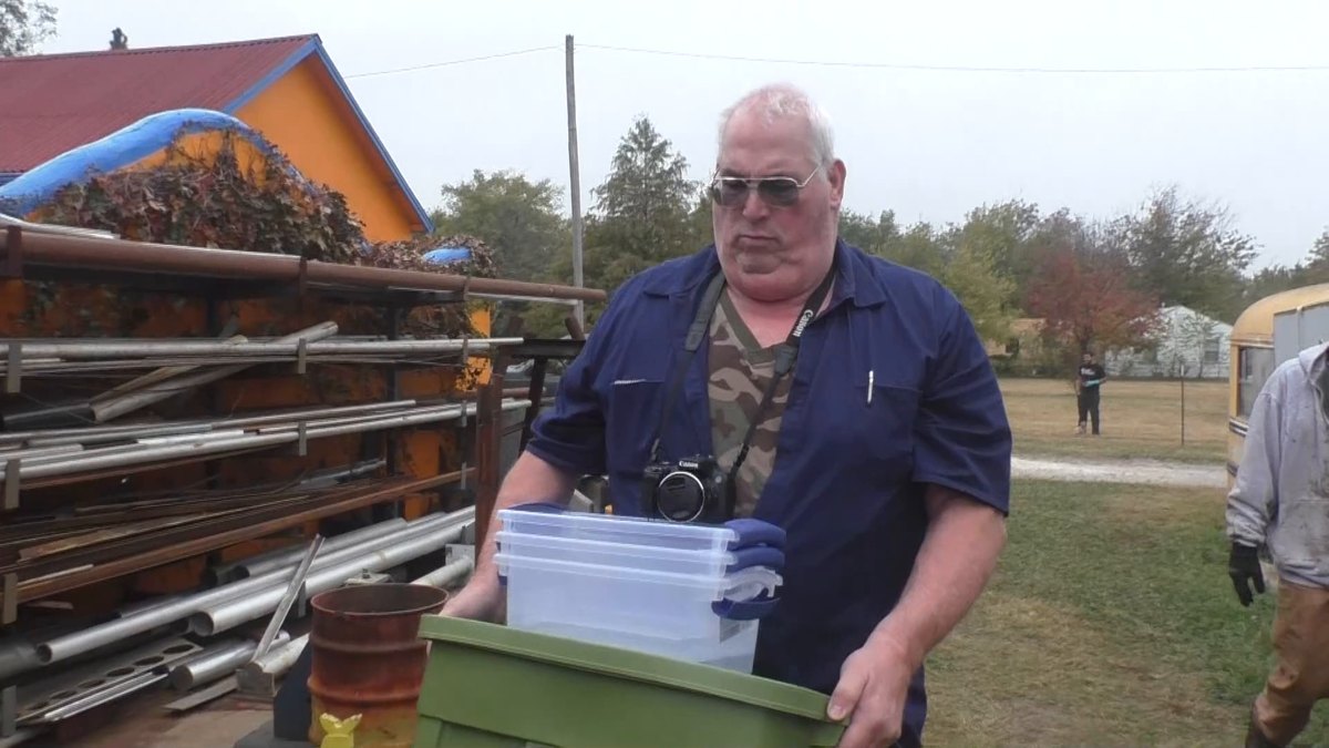 People of Seeker — 171107 DIY Boat Building - Welding Stainless Steel Pipe, Painting, and Engine Room Stuff